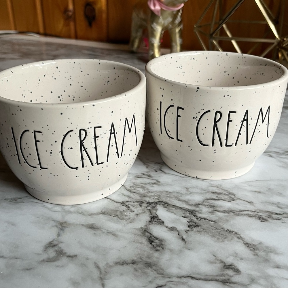 Rae Dunn Speckled Ice Cream Bowls (Set of 2)